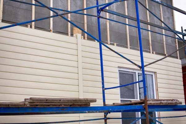 Loose Cladding Repair in Hamburg