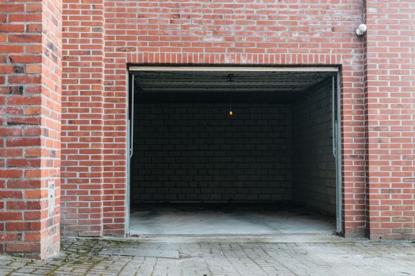 Garage Brick Repair in Hamburg