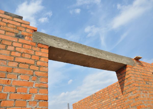 Lintel Installation in Hamburg
